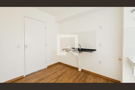 Cozinha de apartamento à venda com 2 quartos, 37m² em Vila dos Andradas, São Paulo