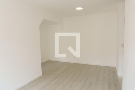 Sala de apartamento para alugar com 1 quarto, 47m² em São João, Porto Alegre
