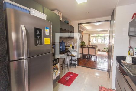 Cozinha de apartamento à venda com 3 quartos, 122m² em Fernão Dias, Belo Horizonte