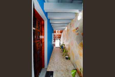 Entrada Social de casa à venda com 3 quartos, 220m² em Jardim Vila Galvao, Guarulhos