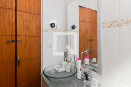 Banheiro de apartamento à venda com 2 quartos, 55m² em Vila Silvia, São Paulo