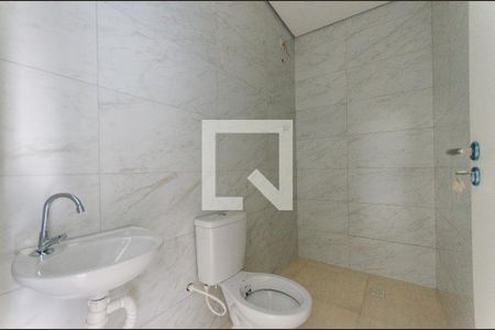 Banheiro de kitnet/studio para alugar com 1 quarto, 40m² em Jardim Jaragua (sao Domingos), São Paulo