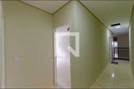 Área comum - Corredor de kitnet/studio para alugar com 1 quarto, 40m² em Jardim Jaragua (sao Domingos), São Paulo