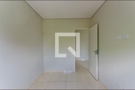 Quarto de kitnet/studio para alugar com 1 quarto, 40m² em Jardim Jaragua (sao Domingos), São Paulo