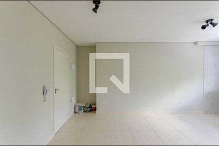 Sala de kitnet/studio para alugar com 1 quarto, 40m² em Jardim Jaragua (sao Domingos), São Paulo