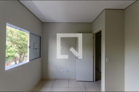 Quarto 1 de apartamento para alugar com 2 quartos, 40m² em Jardim Jaragua (sao Domingos), São Paulo