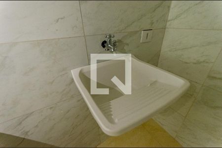 Cozinha de apartamento para alugar com 2 quartos, 40m² em Jardim Jaragua (sao Domingos), São Paulo