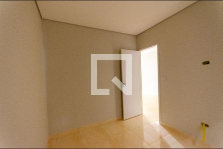 Quarto 1 de apartamento para alugar com 2 quartos, 40m² em Jardim Jaragua (sao Domingos), São Paulo