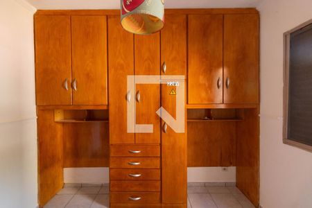 Quarto 01 de apartamento à venda com 3 quartos, 70m² em Jardim Garcia, Campinas