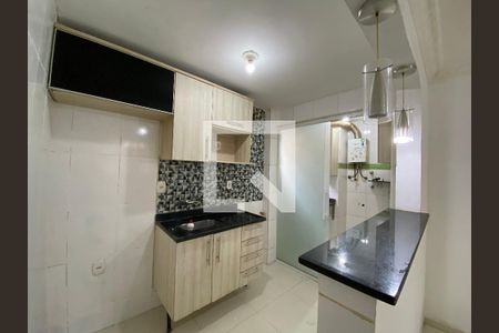 Cozinha de apartamento à venda com 3 quartos, 68m² em Inhaúma, Rio de Janeiro