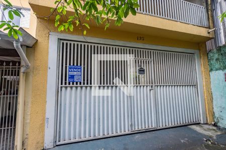 Fachada de casa à venda com 5 quartos, 330m² em Piraporinha, Diadema
