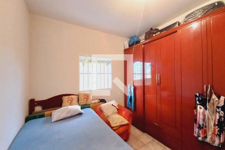 Quarto edícula de casa à venda com 3 quartos, 90m² em Jardim São Pedro, Campinas