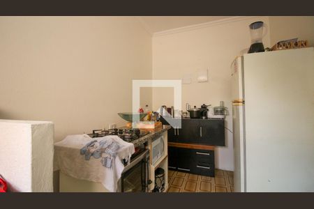 Cozinha (casa 3) de casa à venda com 5 quartos, 300m² em Vila Antonieta, São Paulo