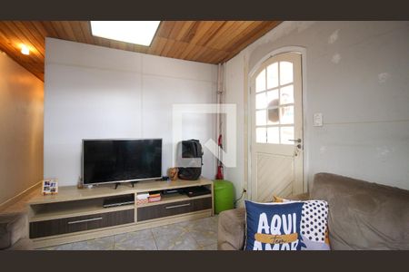 Sala (casa 2) de casa à venda com 5 quartos, 300m² em Vila Antonieta, São Paulo