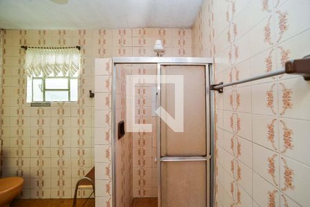 Banheiro de casa à venda com 3 quartos, 70m² em Vila Jardim, Porto Alegre