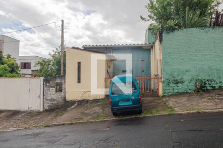 Fachada de casa à venda com 2 quartos, 70m² em Partenon, Porto Alegre