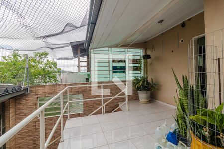 Quintal de casa à venda com 2 quartos, 70m² em Partenon, Porto Alegre