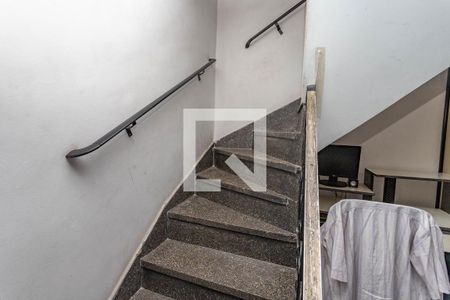 Escada  de casa à venda com 3 quartos, 160m² em Jardim Borborema, São Bernardo do Campo