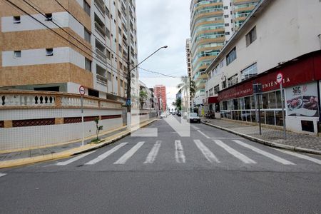 Vista da Rua de apartamento para alugar com 1 quarto, 70m² em Vila Tupi, Praia Grande