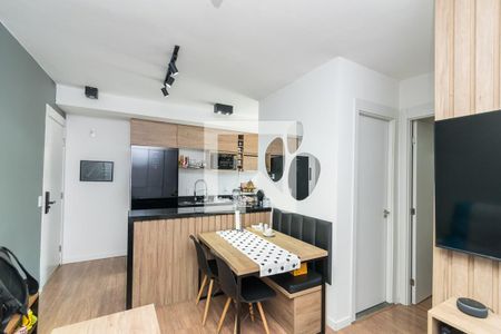 Sala de apartamento à venda com 2 quartos, 42m² em Vista Alegre, Rio de Janeiro