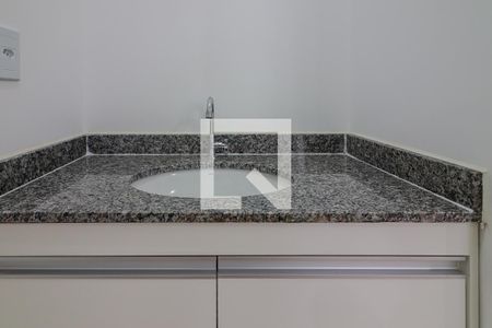 Banheiro de apartamento para alugar com 2 quartos, 38m² em Jaguaré, São Paulo