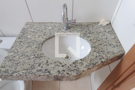 Banheiro Social de apartamento à venda com 2 quartos, 55m² em Castelo, Belo Horizonte