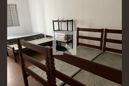 Quarto de apartamento para alugar com 2 quartos, 81m² em Vila Tupi, Praia Grande