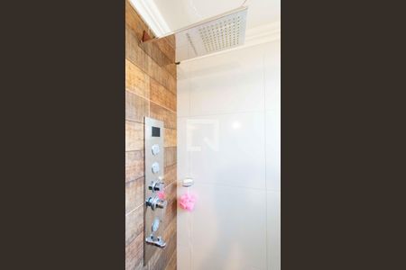 Banheiro de apartamento à venda com 3 quartos, 179m² em Centro, Canoas