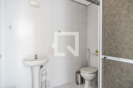 Banheiro de apartamento à venda com 1 quarto, 60m² em Partenon, Porto Alegre