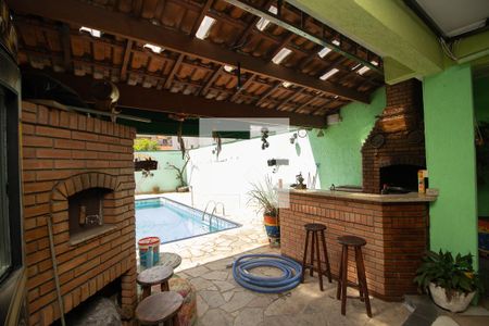 Churrasqueira de casa à venda com 3 quartos, 380m² em Vila Leonor, São Paulo