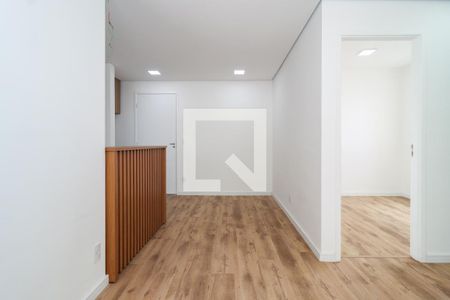 Sala de apartamento para alugar com 2 quartos, 42m² em Parque Arariba, São Paulo