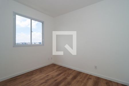 Quarto 1 de apartamento para alugar com 2 quartos, 42m² em Parque Arariba, São Paulo