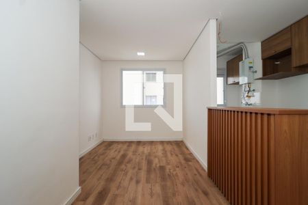 Sala de apartamento para alugar com 2 quartos, 42m² em Parque Arariba, São Paulo