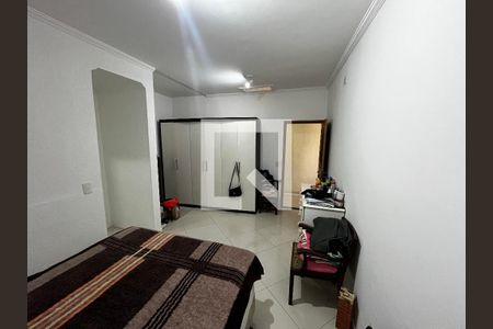 Quarto 2 de casa à venda com 3 quartos, 250m² em Vila Romero, São Paulo