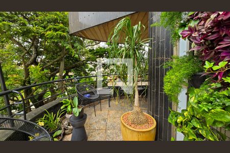 Varanda de apartamento à venda com 4 quartos, 180m² em Serra, Belo Horizonte