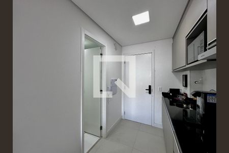 Studio de kitnet/studio para alugar com 0 quarto, 31m² em Jardim das Acacias, São Paulo