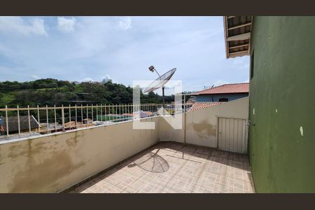 Quintal de casa à venda com 4 quartos, 220m² em Cidade Nova, Jundiaí