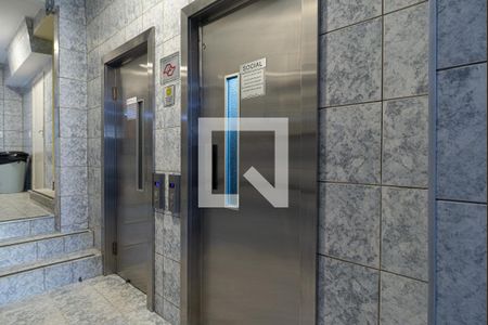 Área comum - Elevadores de kitnet/studio para alugar com 1 quarto, 22m² em Bela Vista, São Paulo