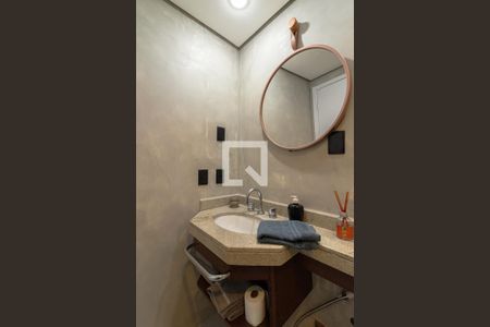 Banheiro de kitnet/studio para alugar com 1 quarto, 30m² em Indianópolis, São Paulo