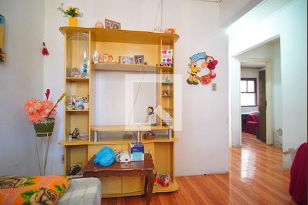 Sala  de casa à venda com 3 quartos, 230m² em Passo da Areia, Porto Alegre