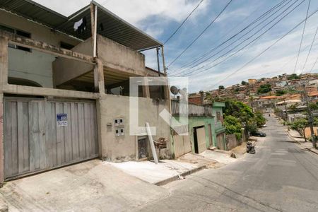Fachada de casa para alugar com 3 quartos, 55m² em Céu Azul, Belo Horizonte