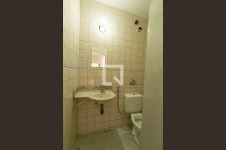 Banheiro Social de casa para alugar com 3 quartos, 55m² em Céu Azul, Belo Horizonte