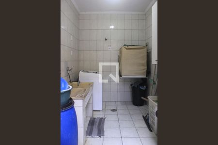 Lavanderia de casa à venda com 4 quartos, 250m² em Parque Renato Maia, Guarulhos