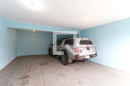 Garagem de casa à venda com 3 quartos, 140m² em Vila Medeiros, São Paulo