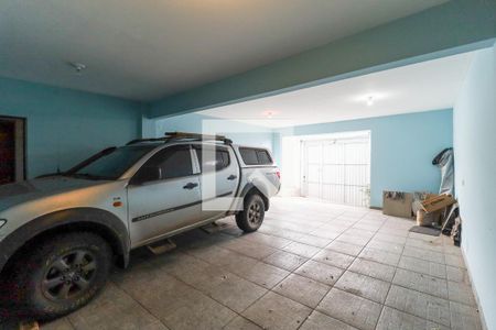 Garagem de casa à venda com 3 quartos, 140m² em Vila Medeiros, São Paulo