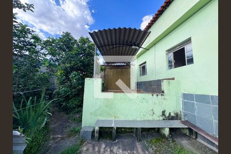 Área Externa de casa à venda com 3 quartos, 150m² em Industrial, Contagem