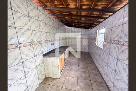 Área de Serviço de casa à venda com 3 quartos, 150m² em Industrial, Contagem