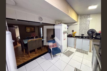 Casa 2 - Cozinha de casa à venda com 3 quartos, 150m² em Industrial, Contagem