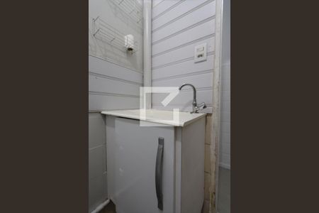 Banheiro de casa para alugar com 1 quarto, 42m² em Parque Santo Antônio, São Paulo