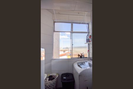 Cozinha e Área de Serviço de apartamento à venda com 3 quartos, 60m² em Sagrada Família, Belo Horizonte